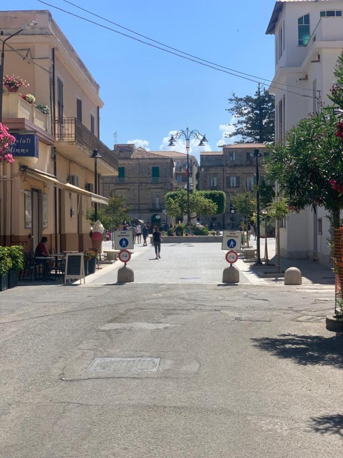 مبيت وإفطار تروبيا La Piazza Beb المظهر الخارجي الصورة